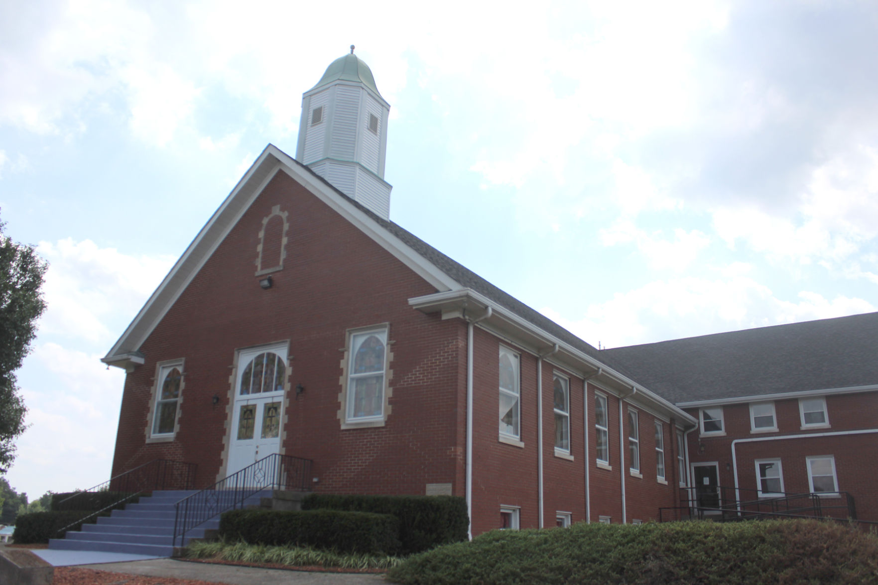 After 150 years, Sonora church still evolving, attracting members